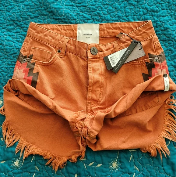 OneTeaspoon Burnt Jean Shorts -22 - Picture 1 of 9